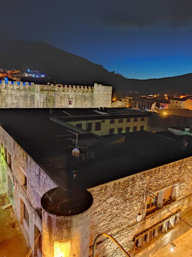 Hostal El Castillo アレーナス・デ・サン・ペドロ エクステリア 写真